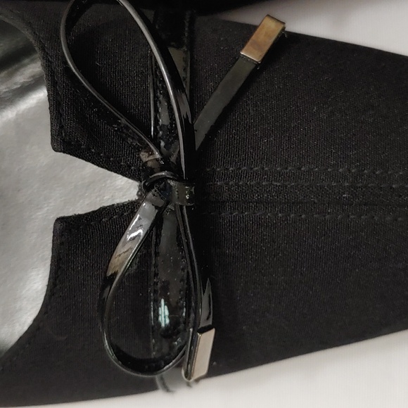 Stuart Weitzman Women's Size 8.5 Slipon 1.5 inch heel shoe - Picture 5 of 10